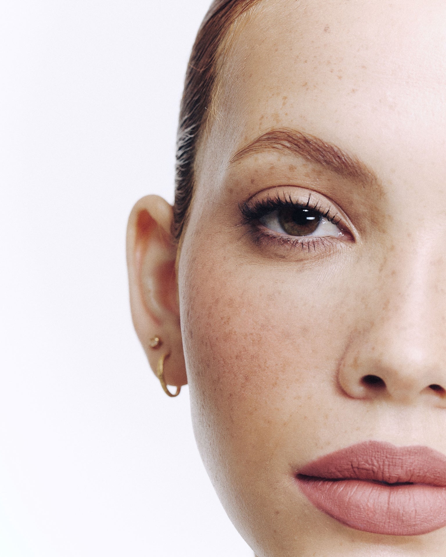 LAPISEIRA LABIAL AREIA